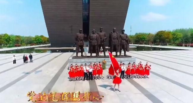 逃离诡异之林